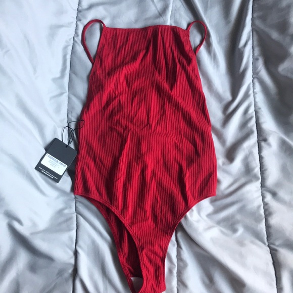 Reformation Gia Bodysuit - Raspberry - Small - Picture 3 of 5